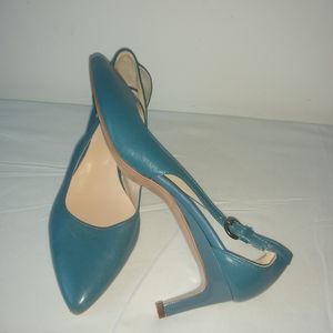 Bata Women Closed Toe Shoes Blue Sz 8.5